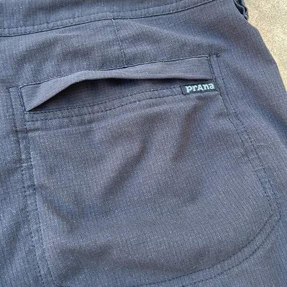 💚PrAna Men's Hybrid Black Shorts Size 34 - Picture 6 of 9